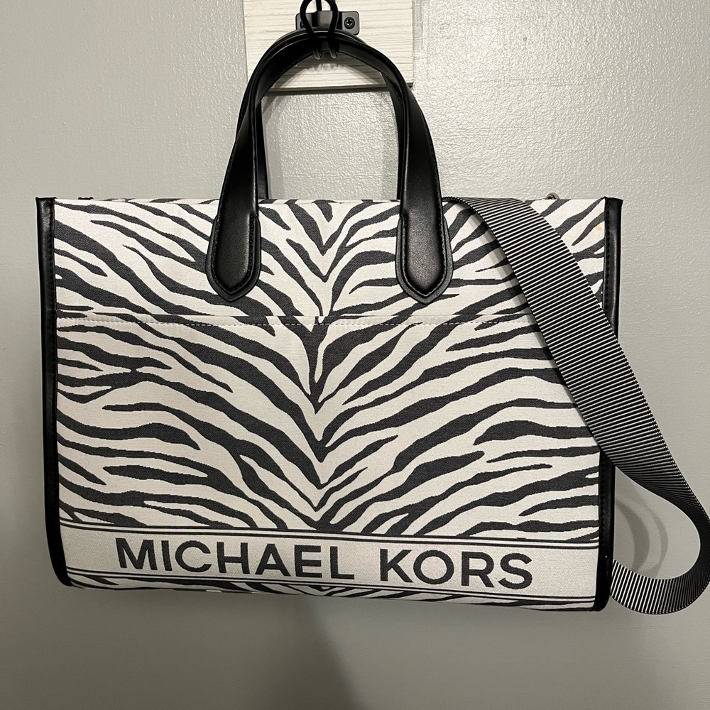 MK Tote bag crossbody - Picture 2 of 8